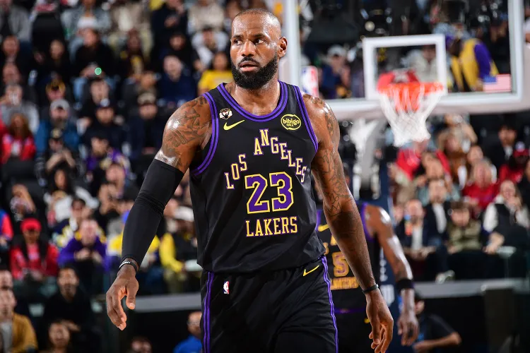 LeBron James to leave Lakers after eight seasons