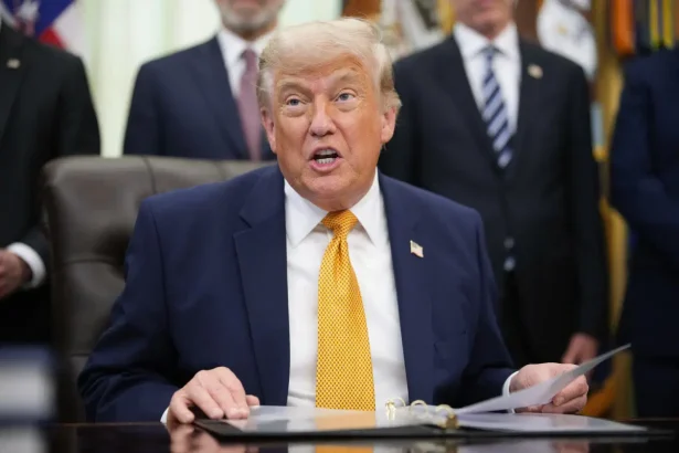 WASHINGTON, DC – JUNE 22: U.S. President Donald Trump delivers remarks before signing an executive order in the Oval Office of the White House on June 22, 2026 in Washington, DC. President Trump signed two orders on quantum computing. Andrew Harnik/Getty Images/AFP (Photo by Andrew Harnik / GETTY IMAGES NORTH AMERICA / Getty Images via AFP)