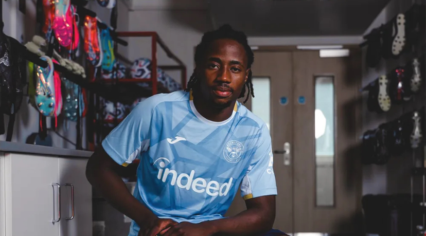Benjamin Fredrick signs new Brentford deal, promoted to first team
