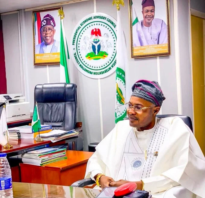 Alleged fake agency DG questions Presidency in old video