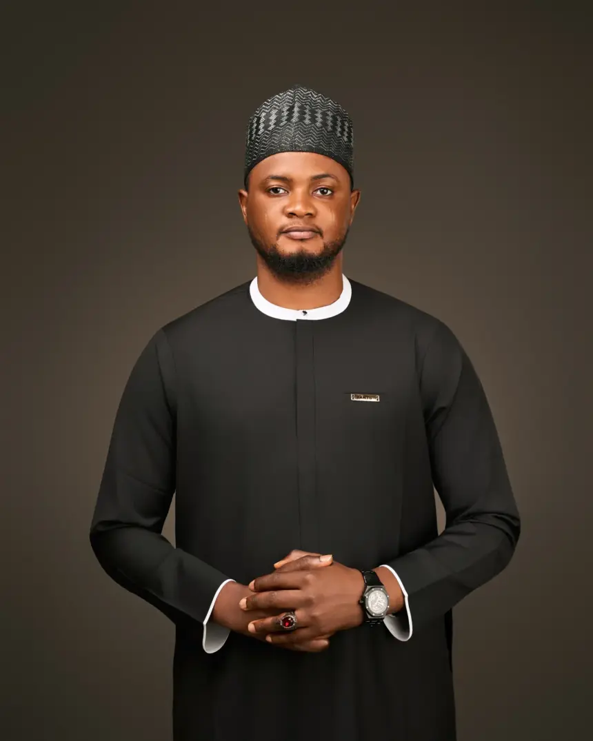 Ibraheem Adekunle addressing journalists over the Osun Central PDP senatorial ticket