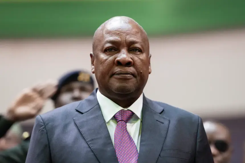 Ghanaian President John Mahama calling for an AU debate on xenophobia in South Africa