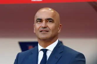 Roberto Martínez resigns as Portugal coach after World Cup defeat to Spain