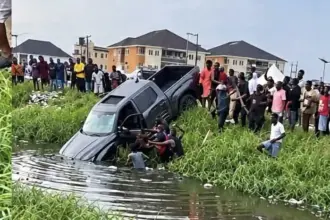 Damaged 2025 Toyota Tundra pickup allegedly driven away from a Lagos car dealership