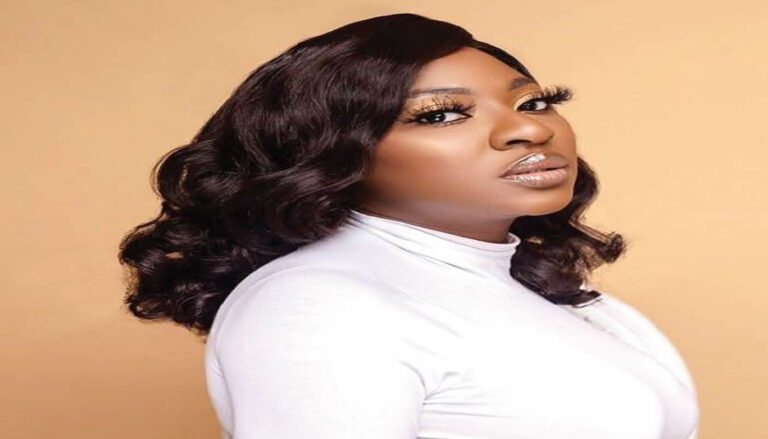 Nollywood actress Yvonne Jegede speaking to secondary school students