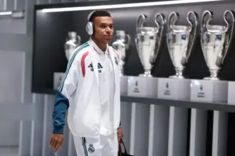 José Mourinho and Kylian Mbappé during Real Madrid training